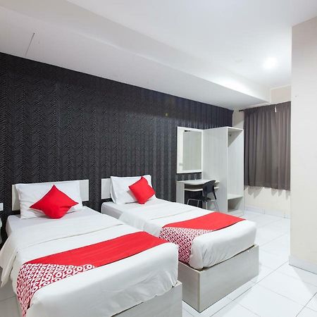 Super Oyo 1163 Hotel Pulai Ίπο Εξωτερικό φωτογραφία