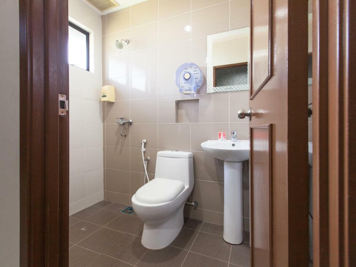 Super Oyo 1163 Hotel Pulai Ίπο Εξωτερικό φωτογραφία